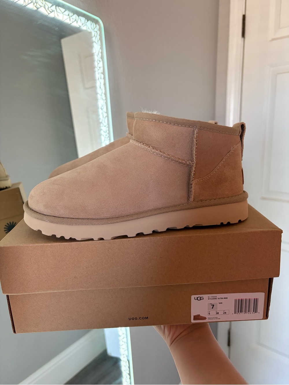 UGG Kids Short Suede Boot in Chestnut Tan